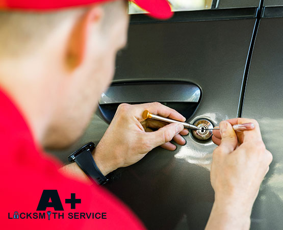auto locksmith services los angeles